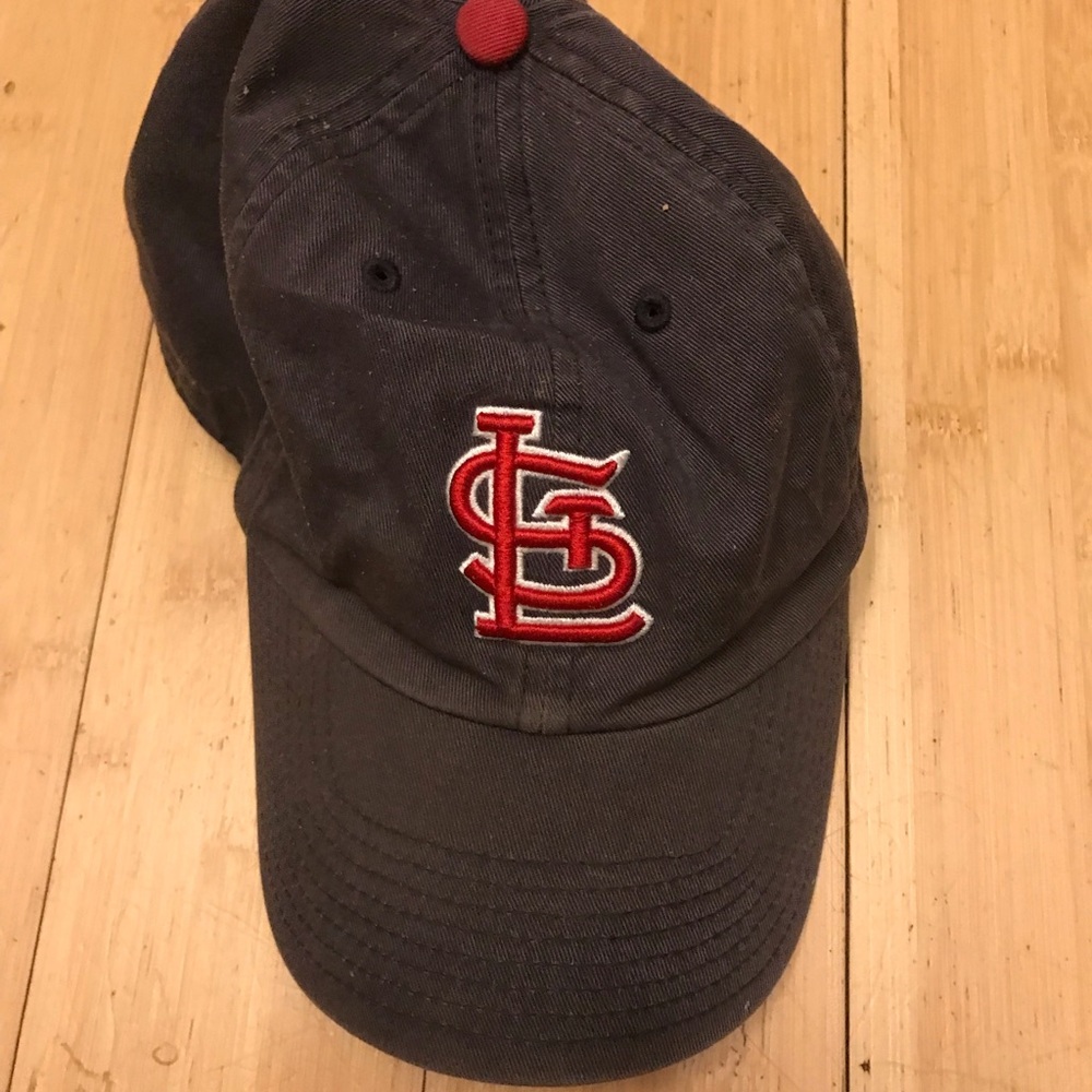 Charcoal Grey St. Louis Cardinals Baseball Cap with Red Logo